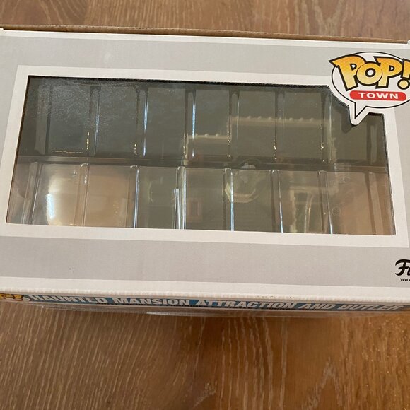 Haunted Mansion and Butler Pop! by Funko - Picture 2 of 6